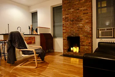 Rented by Addison Property Group