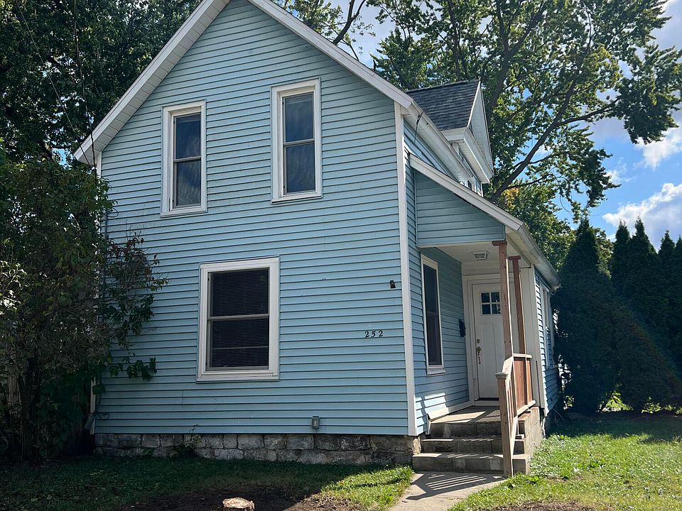 1st image of 252 Spencer St NE