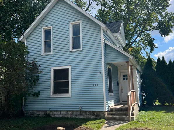 252 Spencer St NE, Grand Rapids, MI 49505