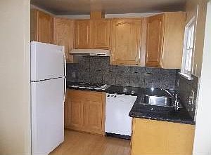 5th image of 352A Molino Ave