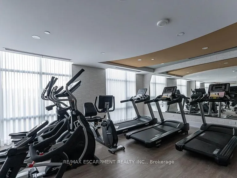 470 Dundas St E #326 — Photo 16