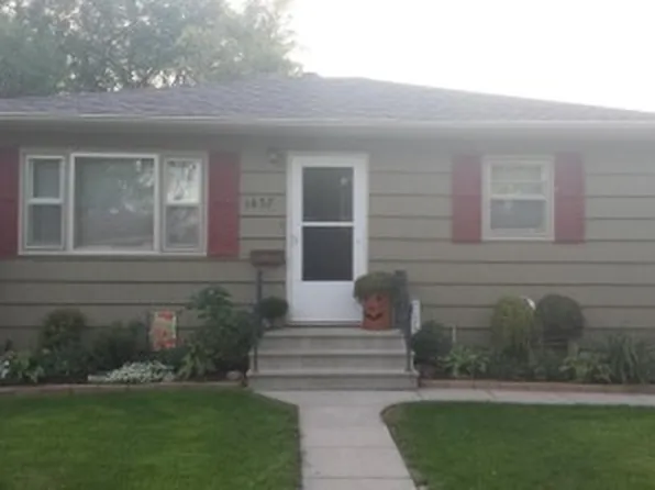 1437 14th St S, Fargo, ND 58103