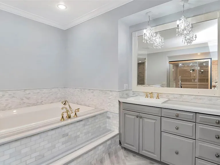 6220 Bayshore Blvd — Photo 19