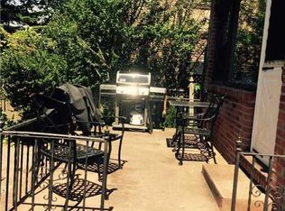 7040 Kessel St, Forest Hills, NY 11375