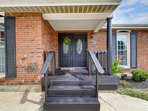 4th image of 428 Meadow Ln