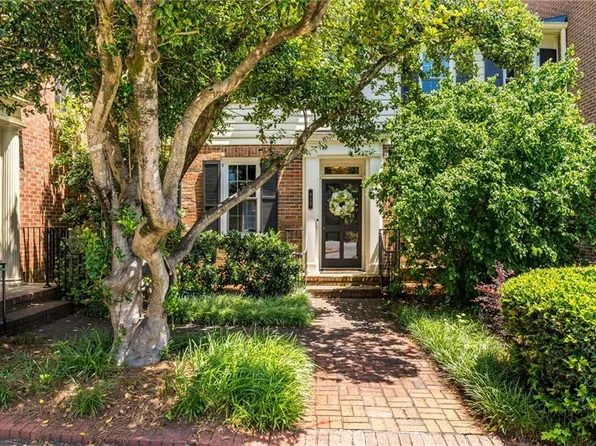 615 Pinetree Dr, Decatur, GA 30030
