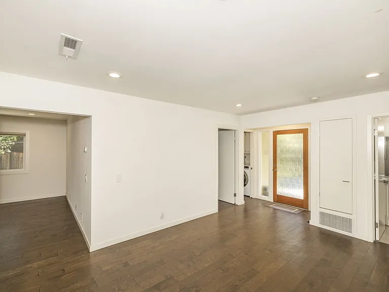 783 Fremont Ave — Photo 2