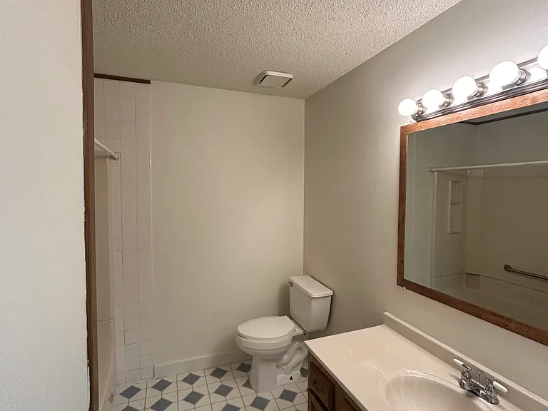 2326 Hillcrest Dr #2326 — Photo 13