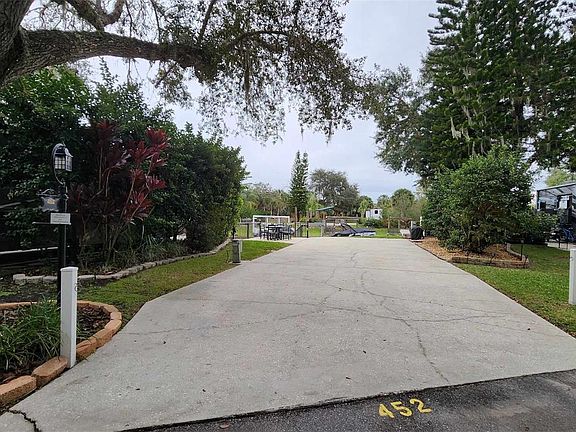 2nd image of 452 WATERWAY DRIVE