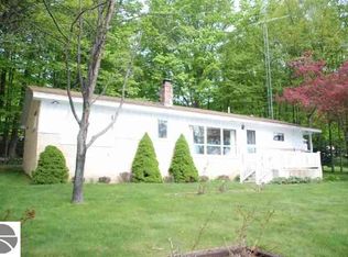 6915 NW Torch Lake Dr, Kewadin, MI 49648