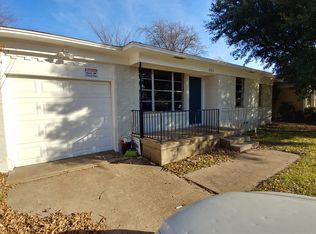 2523 Gross Rd, Dallas, TX 75228