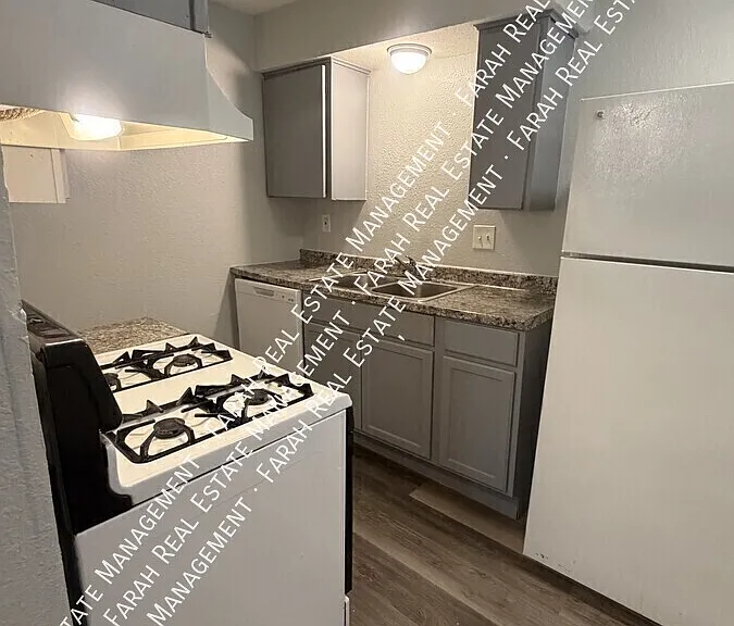 6016 Westridge Ln #405 — Photo 8