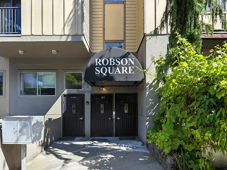 601 Summit Ave E #401 — Photo 3