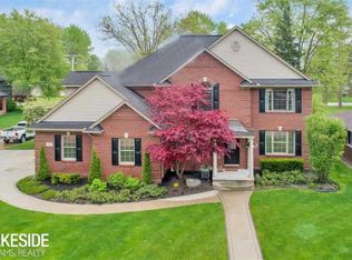 39162 Wanda Ave, Sterling Heights, MI 48313