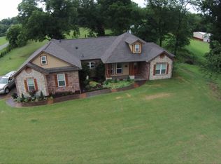 3520 W Cedar Creek Cir, Fort Gibson, OK 74434
