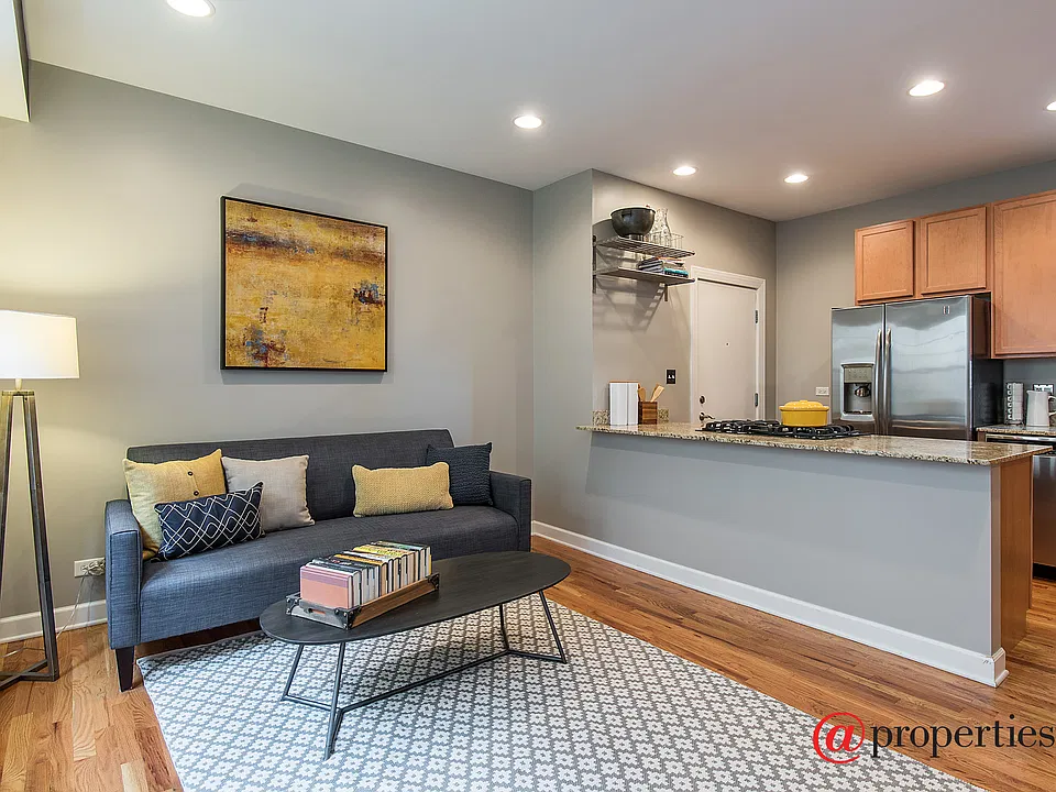 Kitchen / Living Room
