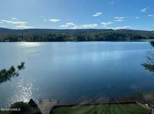 10 Mahkeenac Shores Rd, West Stockbridge, MA 01266
