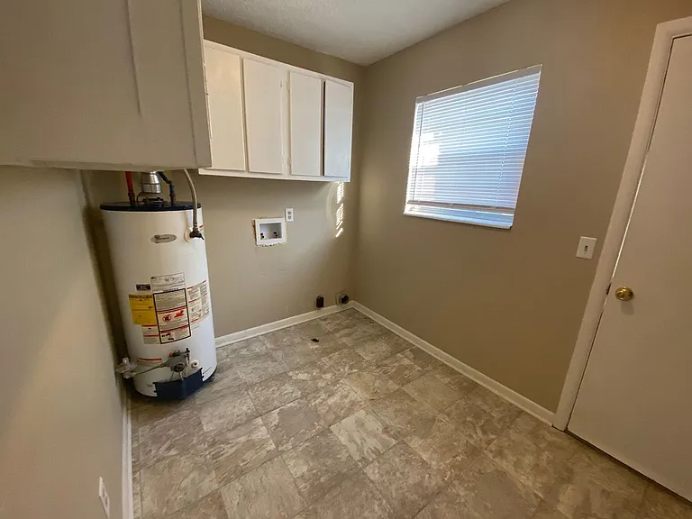 233 S Jan Dr — Photo 6