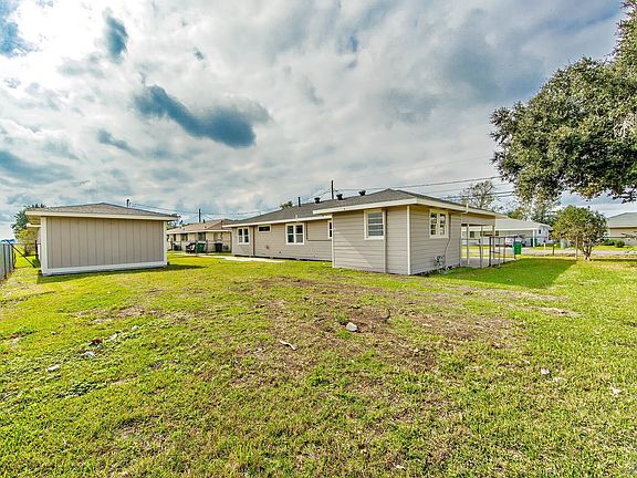 3rd image of 125 Bayou Vista Dr