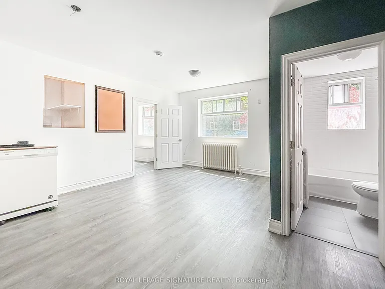 394 Dovercourt Rd #14 — Photo 12