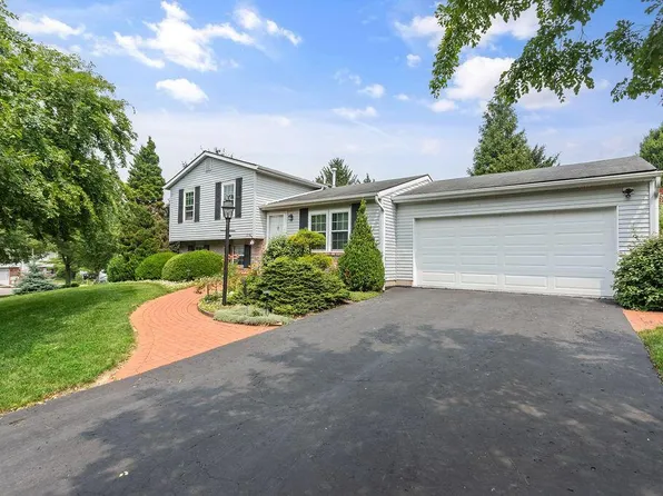 1216 Kriswood Ln, Columbus, OH 43228