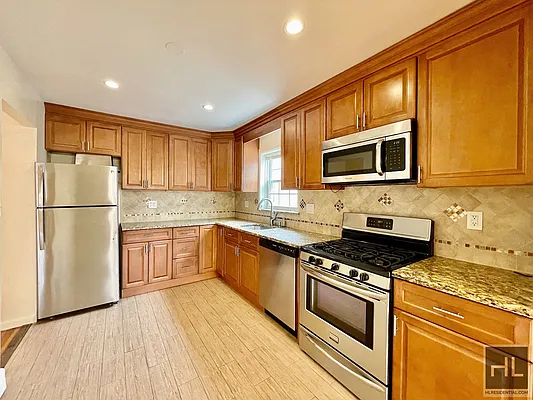 Rented by Highline Residential | media 46