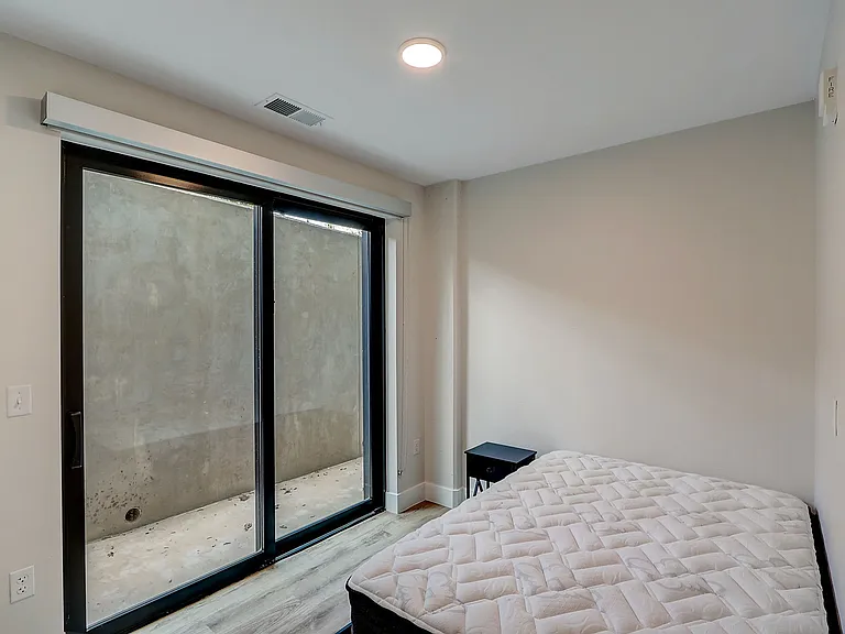 Cypress on Vine Co-Living — Photo 36
