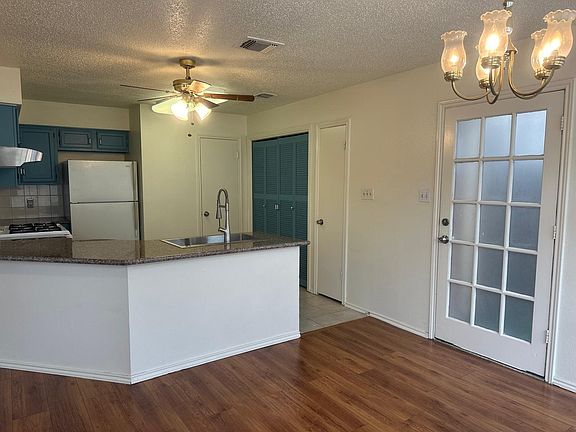5th image of 8623 Beechcrest St