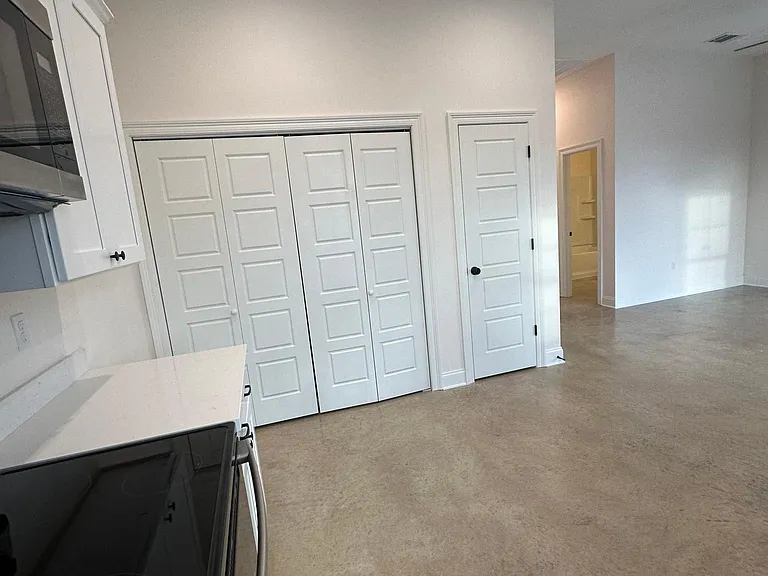 32247 Church St — Photo 3