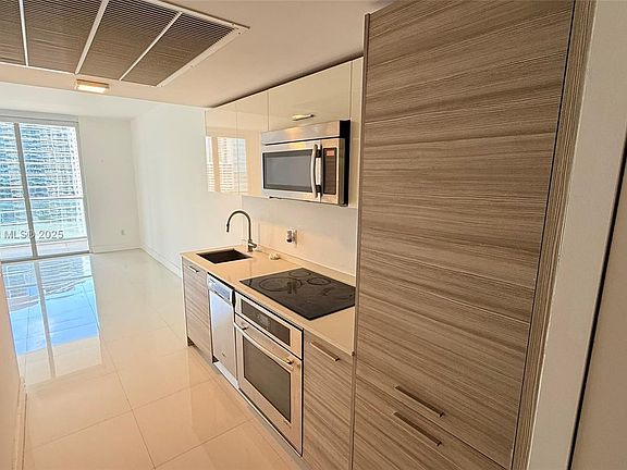 5th image of 1300 Brickell Bay Dr APT 2300