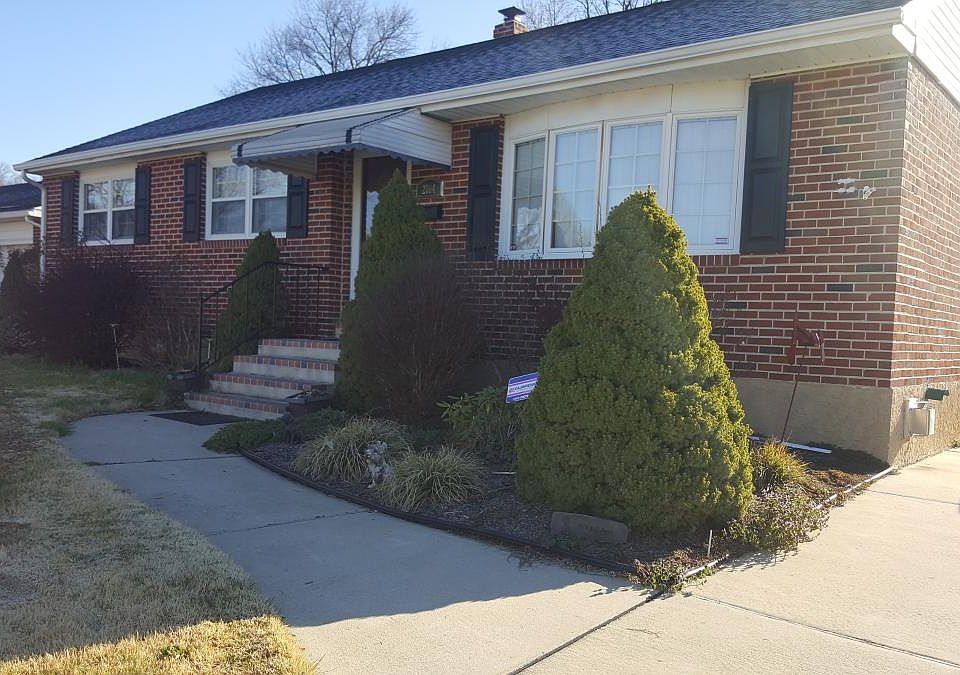1st image of 2004 Nicholby Dr