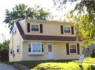 120 Colfax Dr, Manassas Park, VA 20111