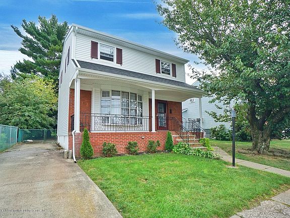 3rd image of 309 Crystal Ave