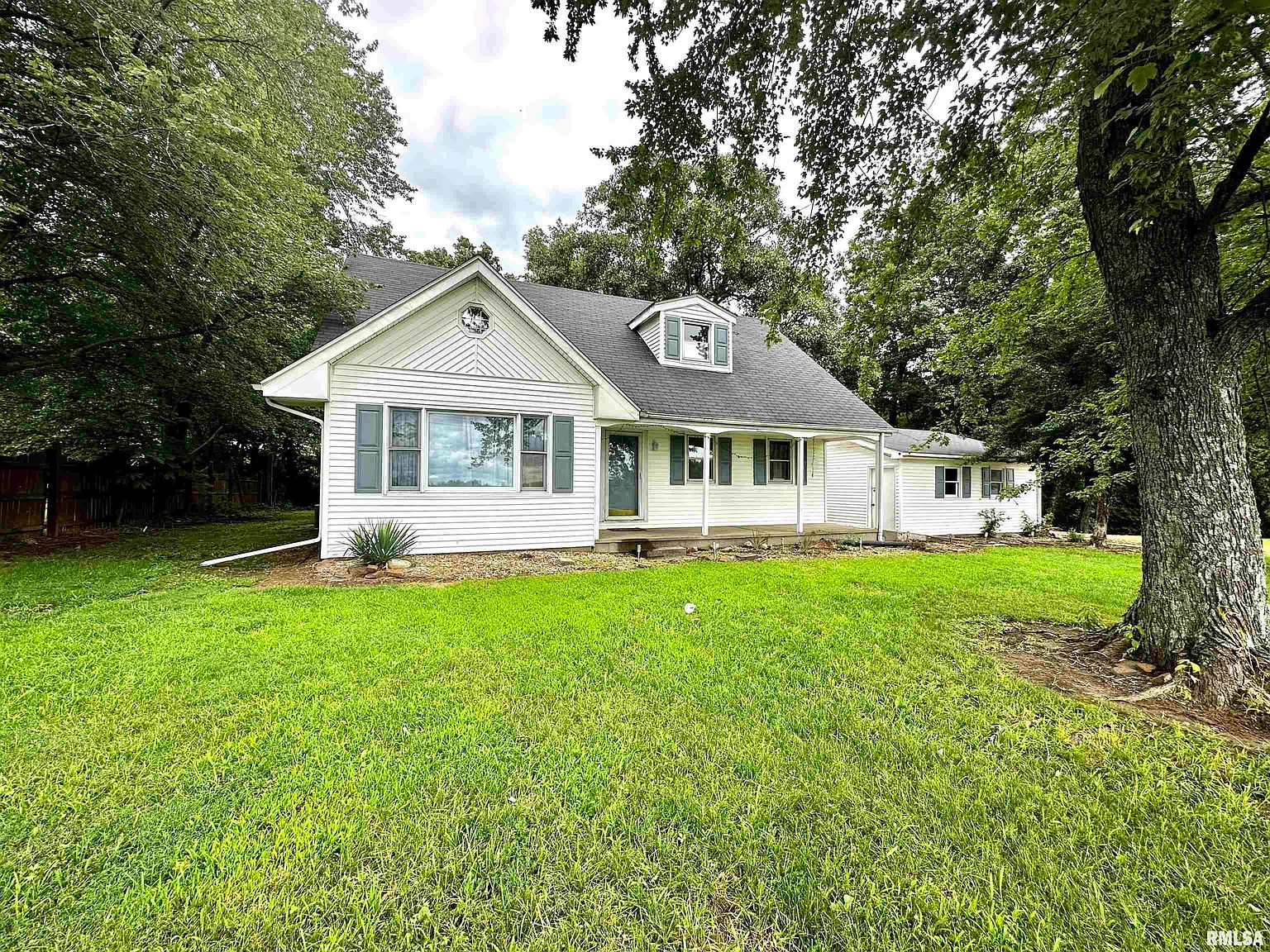 21606 Corinth Rd, Thompsonville, IL 62890 Zillow