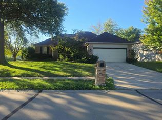 2 Quakers Pl, O'Fallon, MO 63366