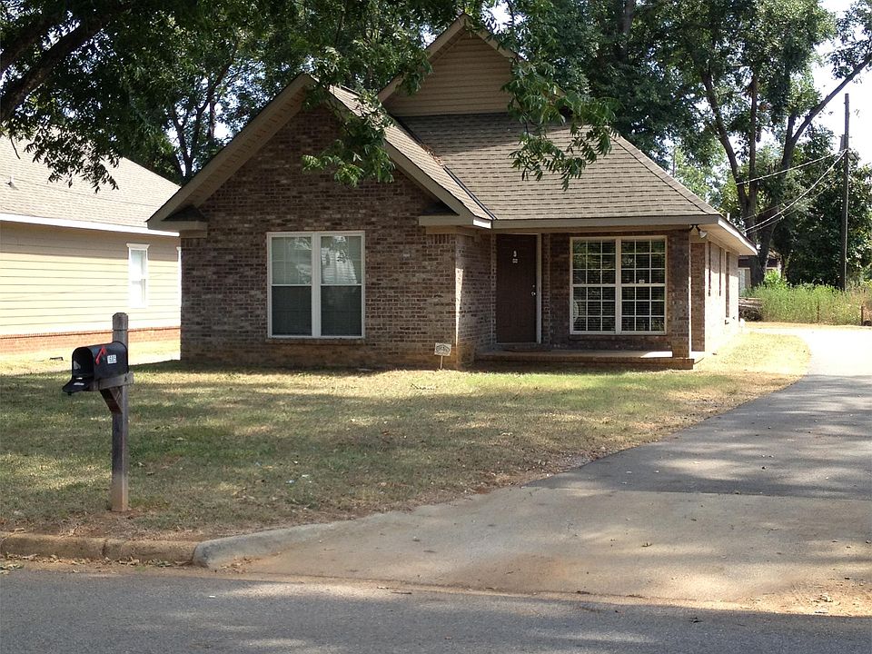 2nd image of 1605 4th Ave