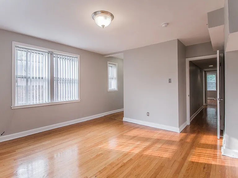 (851) 7260 Dartmouth — Photo 9
