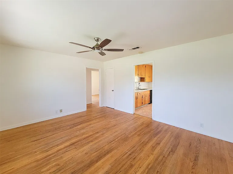 12226 Dorwayne Ct — Photo 9