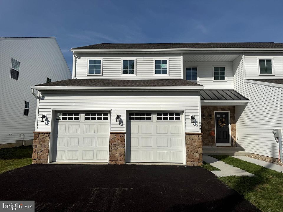 1st image of 127 Stauffer Rd