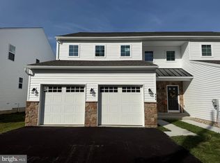 127 Stauffer Rd, Bechtelsville, PA 19505