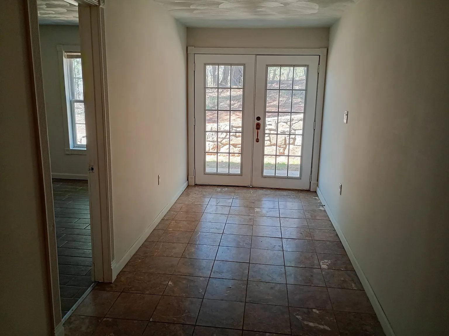 8135 Olsen Rd — Photo 1
