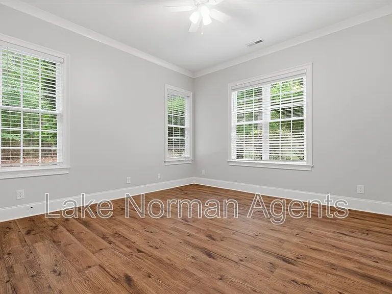 505 Stonemarker Rd — Photo 26
