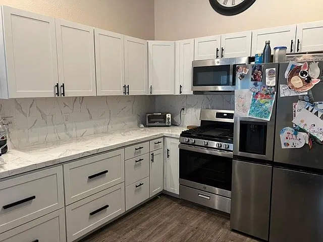 4 bed, 1948 sqft, $2,150 — Photo 4