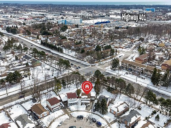 4th image of 49 Winstanly Cres