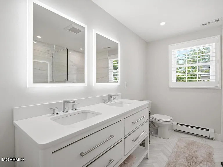 407 N Douglas Ave — Photo 12