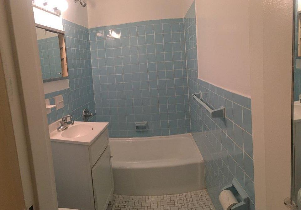 2nd image of 229 E 29th St APT 4M