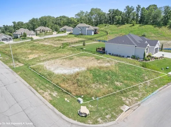 12201 Walnut St, Kansas City, MO 64145