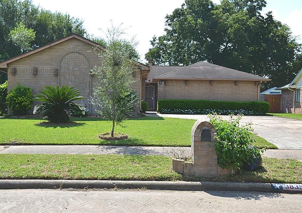 1st image of 3839 Gamlin Bend Dr