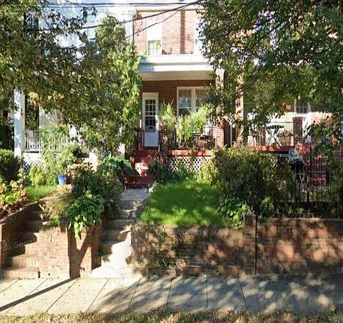 2410 39th St NW Photo 1