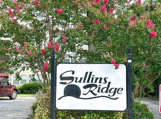2749 Sullins St APT 111, Knoxville, TN 37919